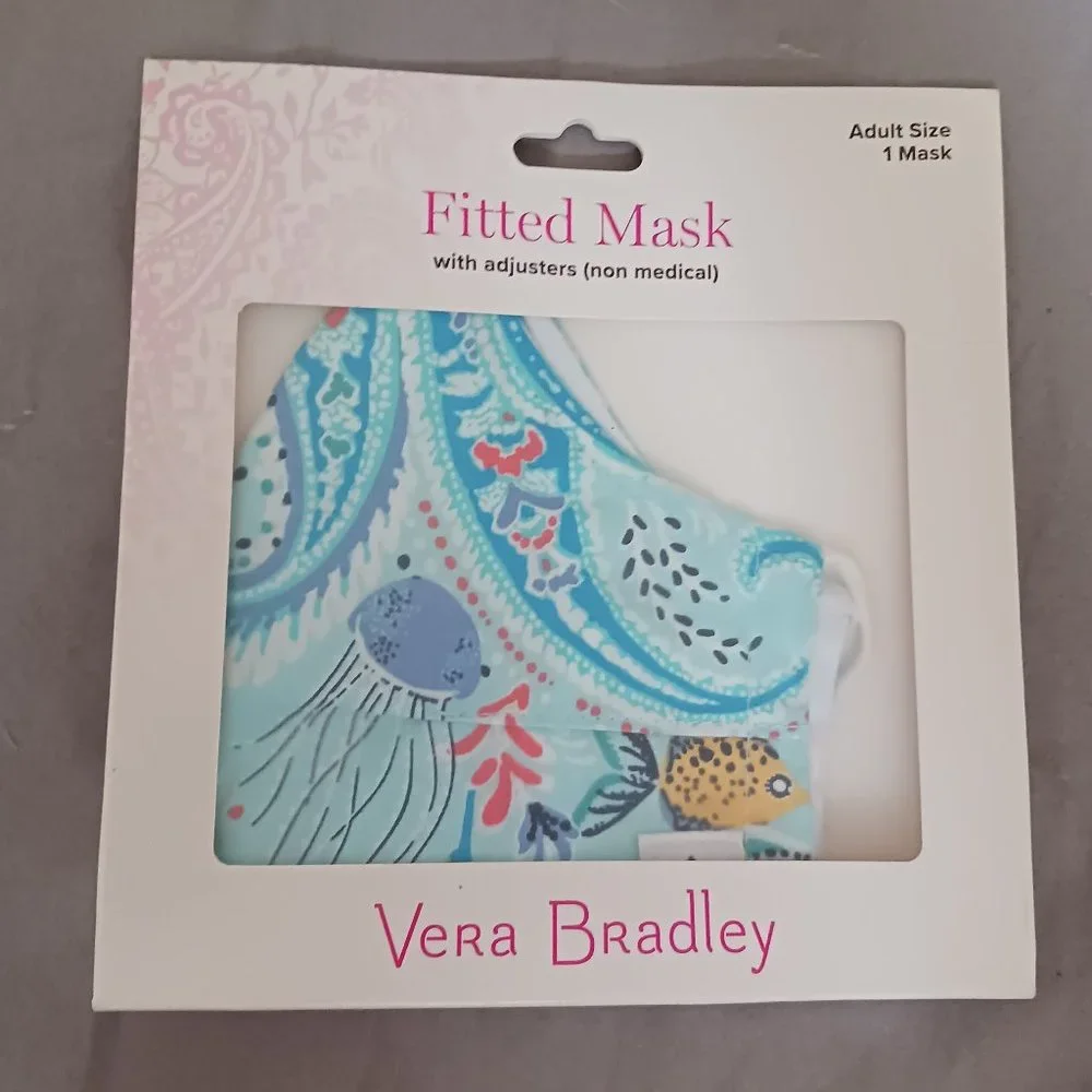NWT! VERA BRADLEY FITTED FACE MASK